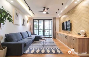 modern renovated flat in Xuhui line1/9/11